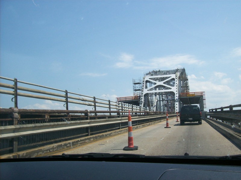 Hidden Hills, CA : Huey P Long Bridge one of New Orleans motorways over ...