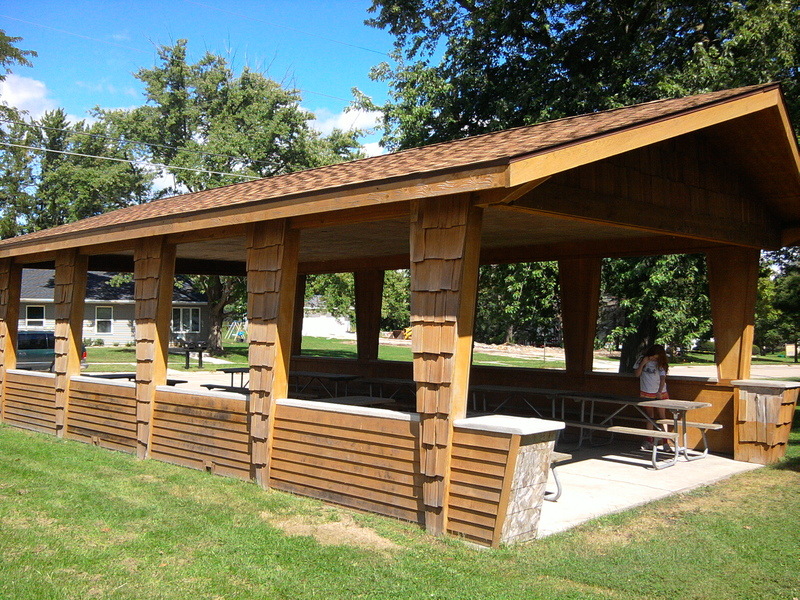 Independence, IA: Park pavilion