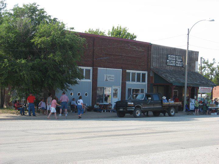 Dexter, KS: Lighthouse Library, Dexter, Kansas - 104 S. Main. PO Box 40. (620) 876-7323