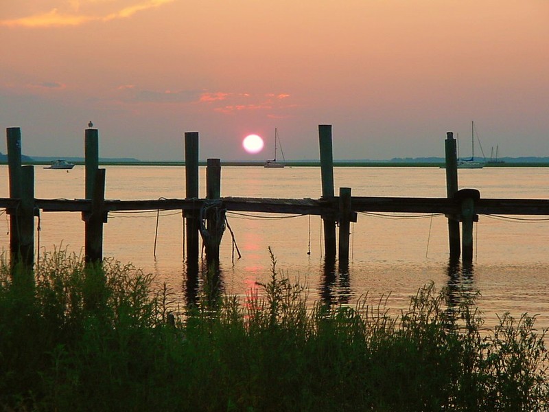St. Marys, GA: View of the Sun setting from Lang's Resturant in Saint Mary's, GA