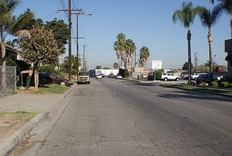 Montebello, CA: Looking west on Date St. South Montebello (Simons)