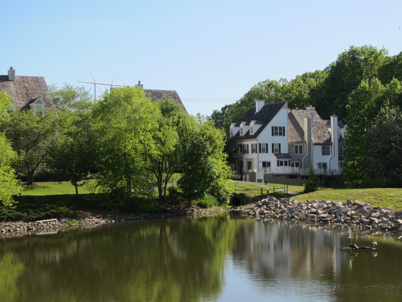 Lake Ridge, VA: Tacketts Mill neighborhood village in Lake Ridge, VA