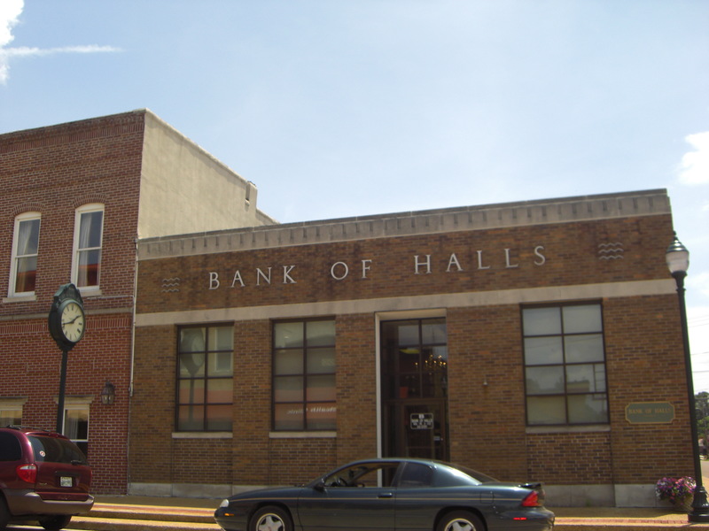 Halls, TN: Bank of Halls