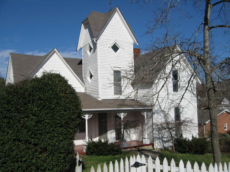 Gainesboro, TN: Historical Home in Gainesboro Tennessee