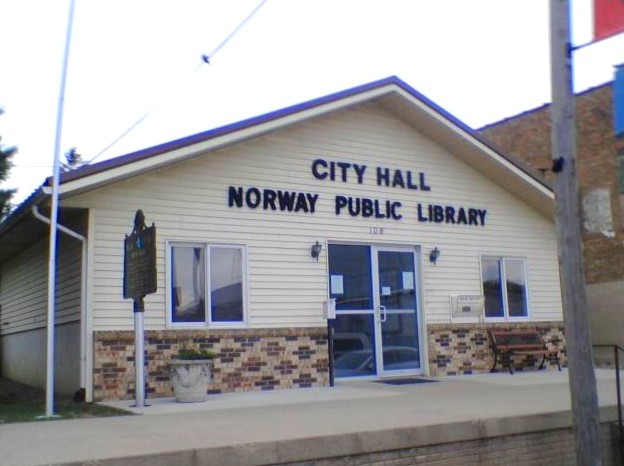 Norway, IA: City Hall Norway Public Library - Norway - IA