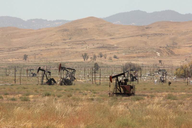 Coalinga, CA: oil field