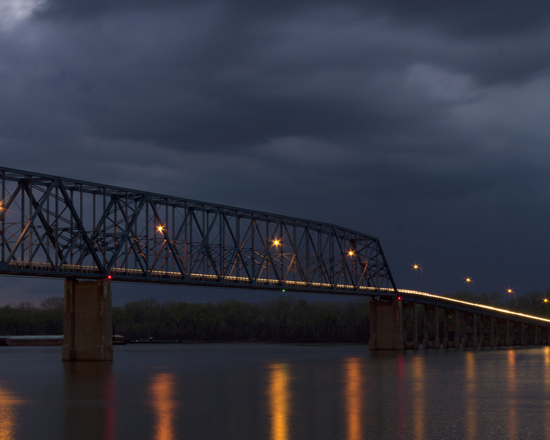Quincy, IL: Memorial Bridge