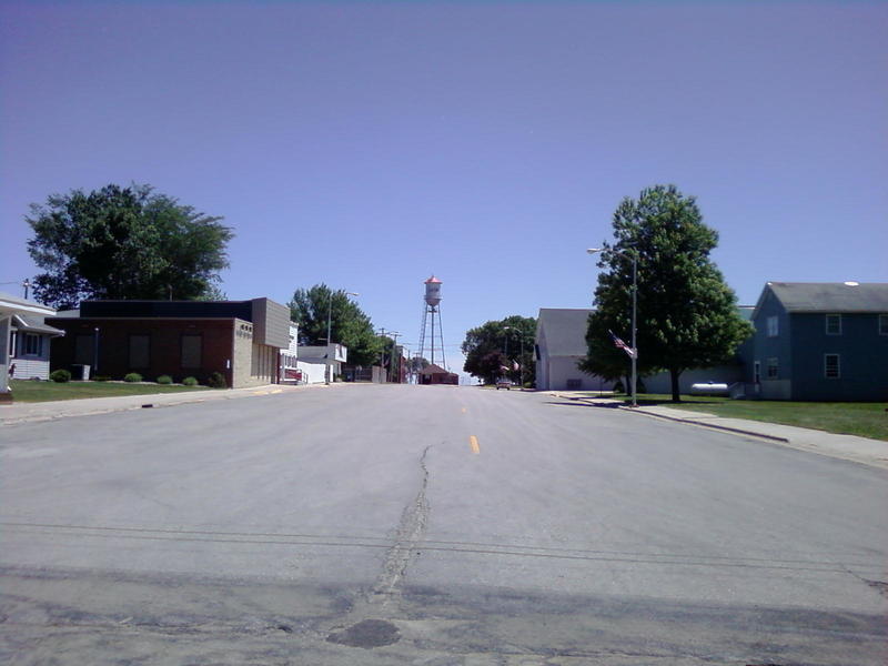 Elkton, MN: city street