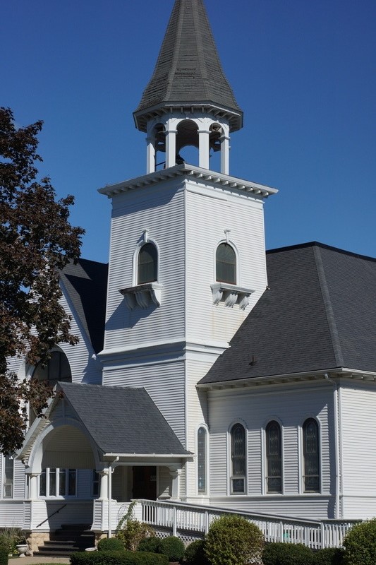 Marengo, IL: Downtown Church