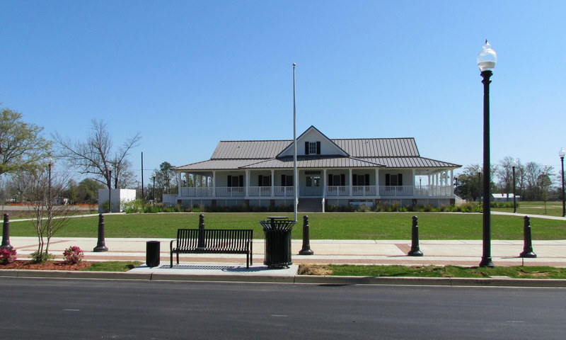 D, MS: D'Iberville Historic Town Green and Visitor's Center