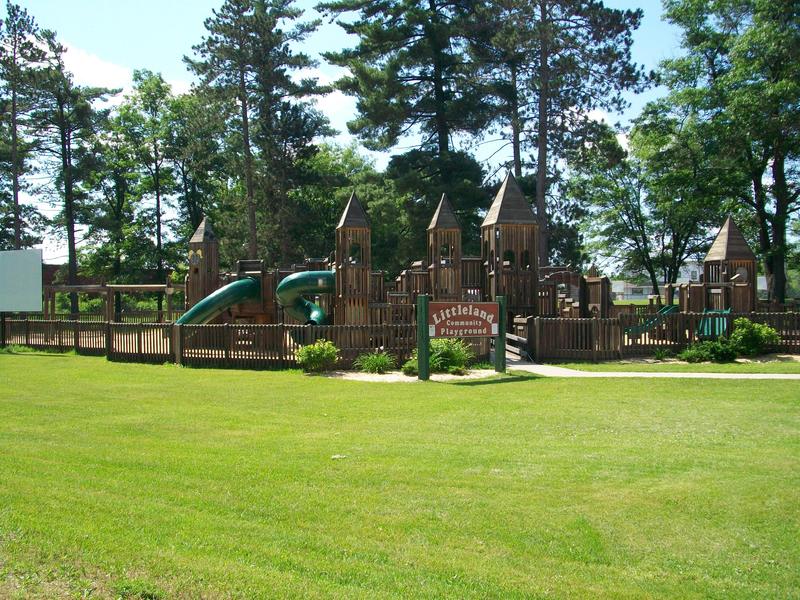 Crivitz, WI: Childrens' Playscape