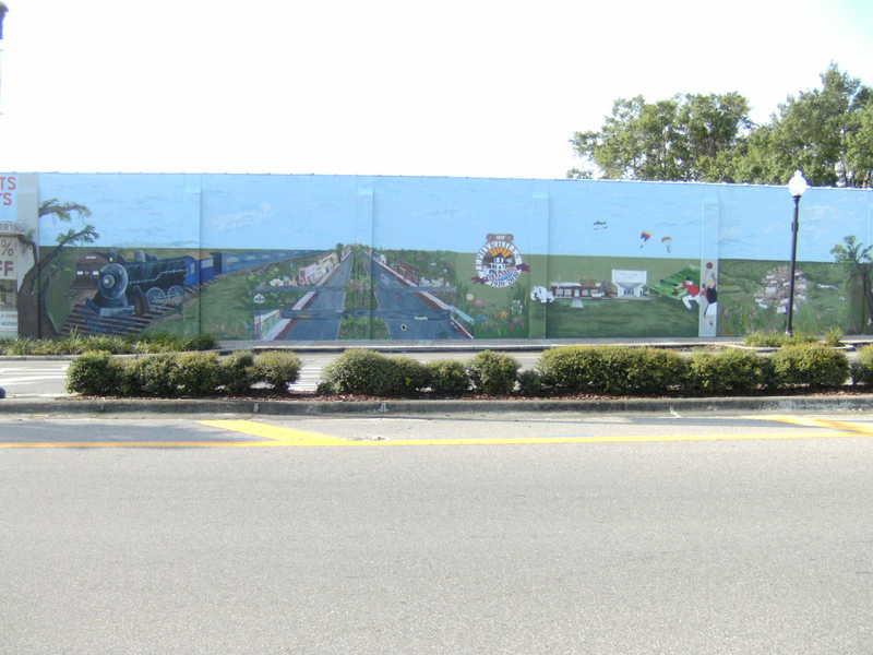Zephyrhills, FL: The Mural entering the City