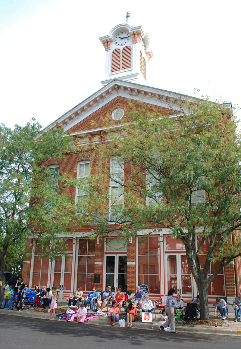 Huntingburg, IN: Huntingburg Old Town Hall