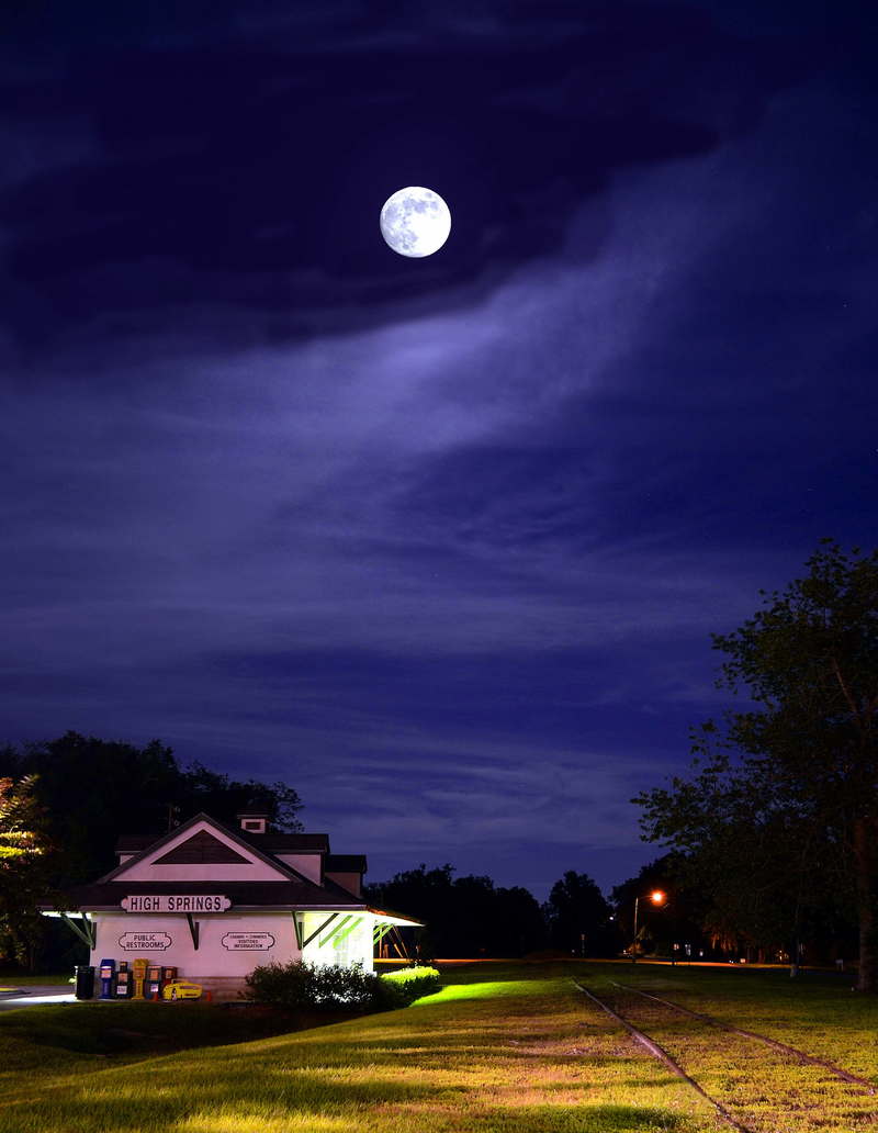 High Springs, FL: Full Moon over depot by Shannon Heard