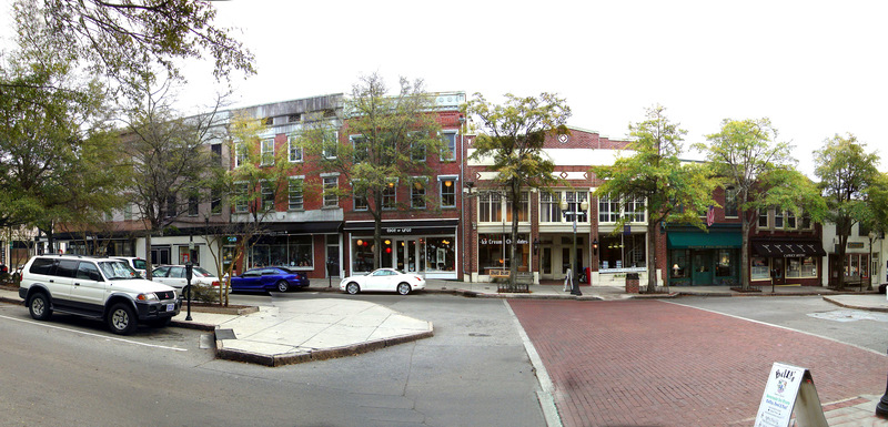 Wilmington, NC: Market street near Water st.