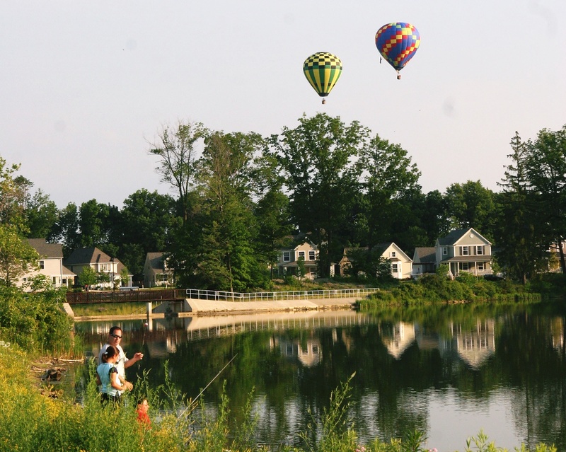 Brunswick, OH: Balloons over Brunswick Lake and Dam