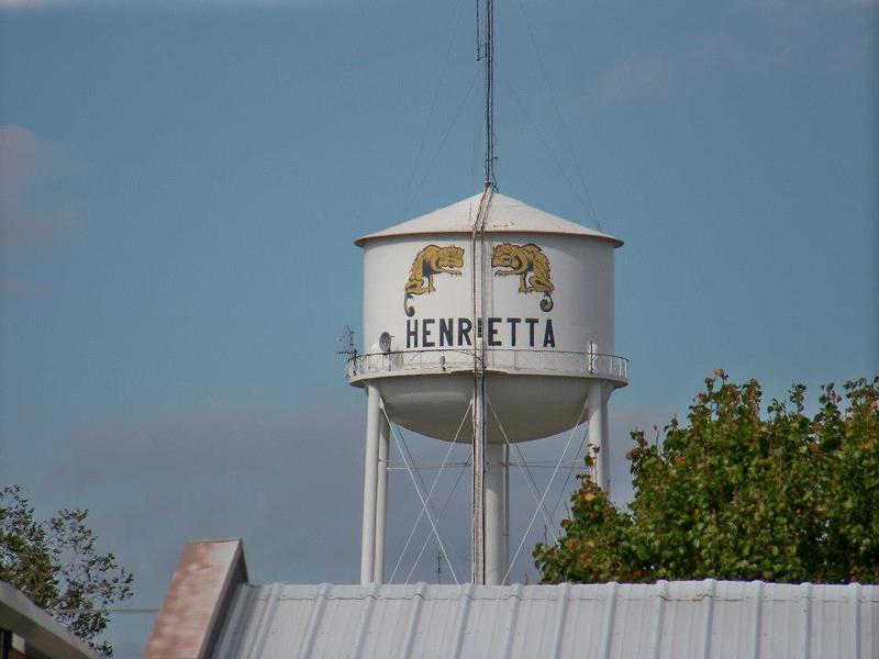 Henrietta, TX One of the City's water towers photo, picture, image