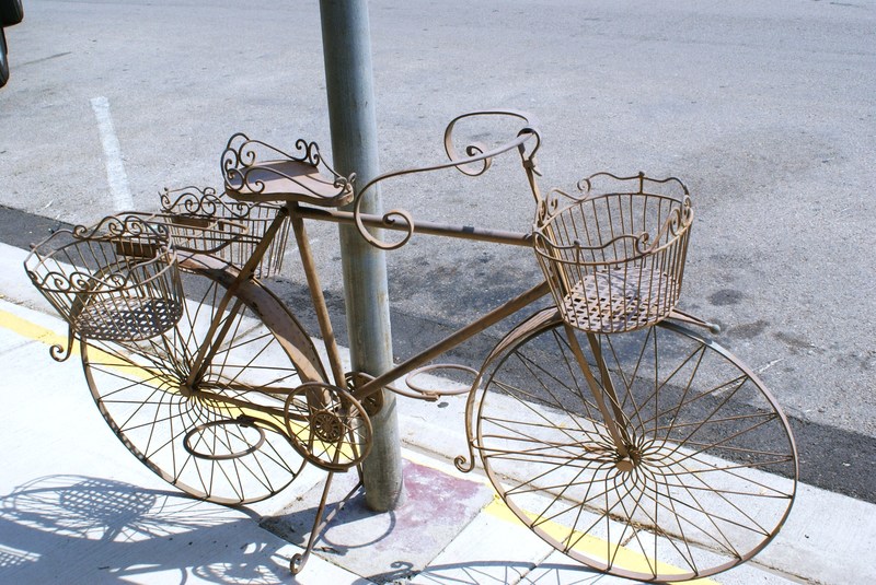 Cuero, TX: Bike Planter on E. Main, Cuero