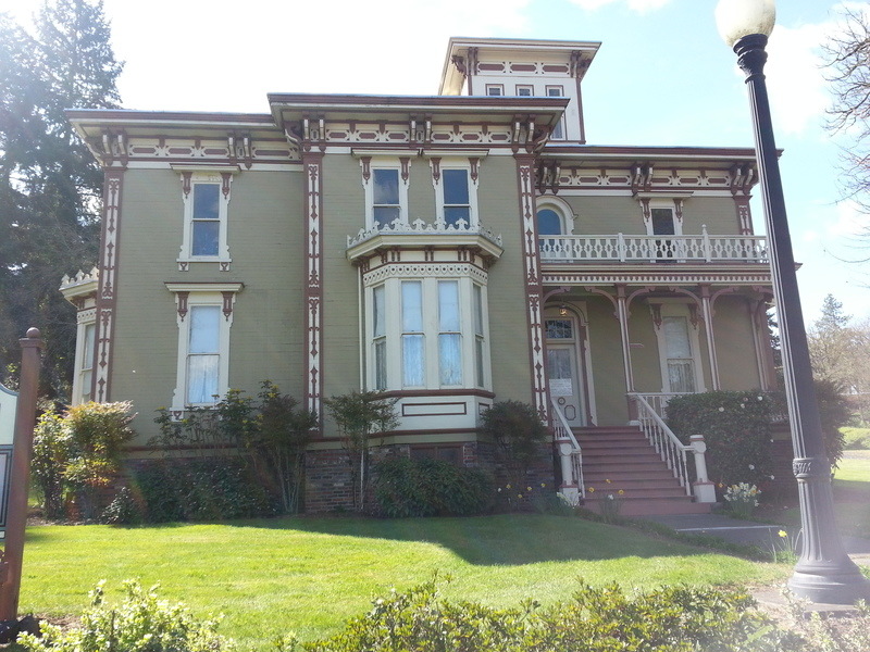 Brownsville, OR Moyer House photo, picture, image (Oregon) at city