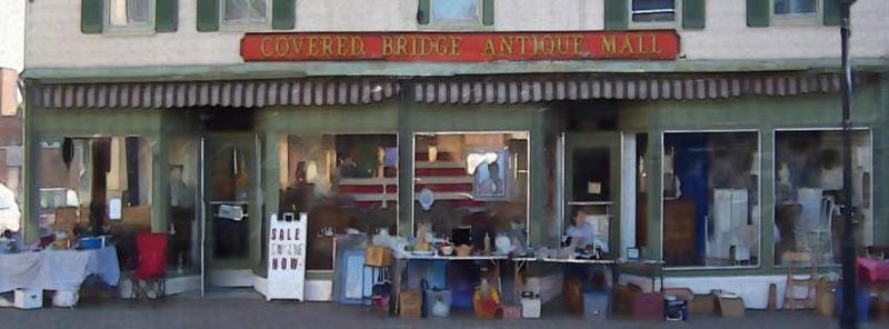 Mount Healthy, OH: Antique shop located between Compton & Kinney Ave's on Hamilton Avenue Mt. Healthy