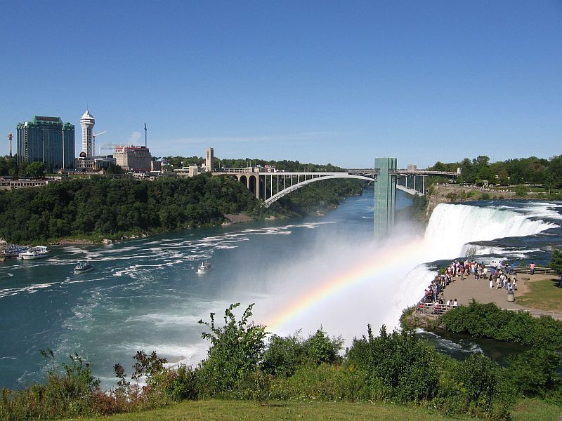 Niagara Falls, NY: Niagara American Falls and Rainbow Bridge