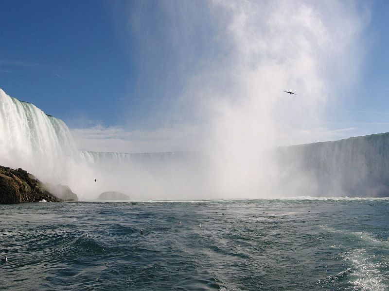 Niagara Falls, NY: Made-of-the-Mist boat tour - view of the Niagara Horseshoe Falls