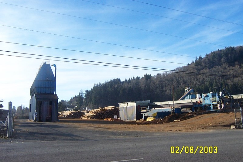 Garibaldi, OR Garibaldi, Oregon This is a small active mill in town