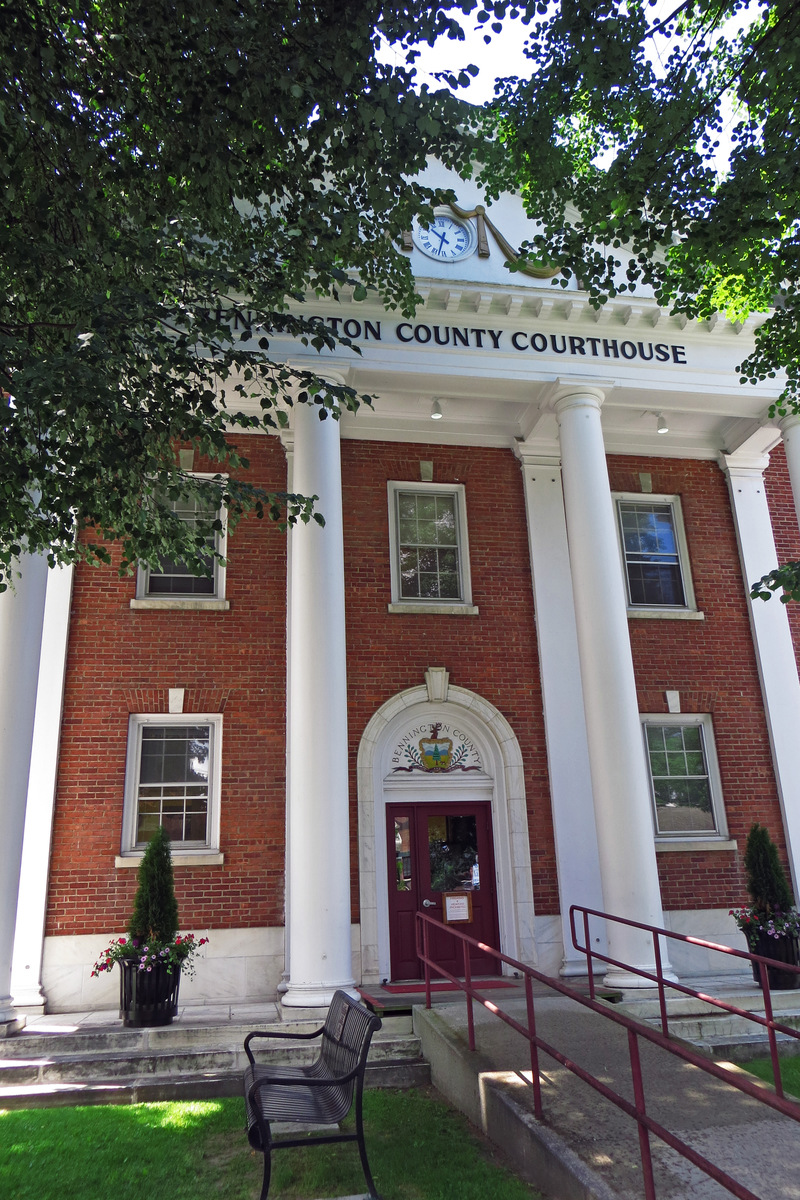 Bennington, VT: The Courthouse - looming imposingly, 07/05/13