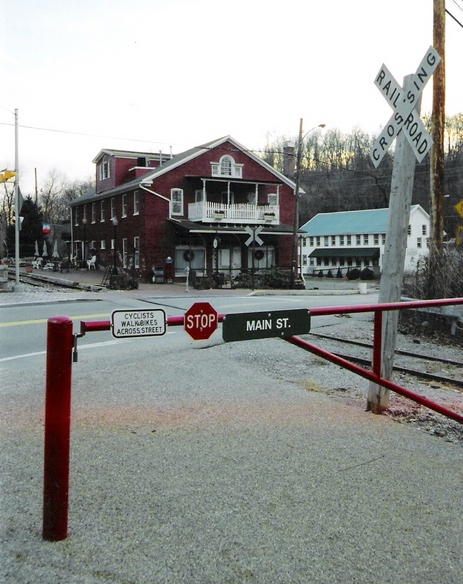 Railroad, PA: Rail trail crossing in Railroad