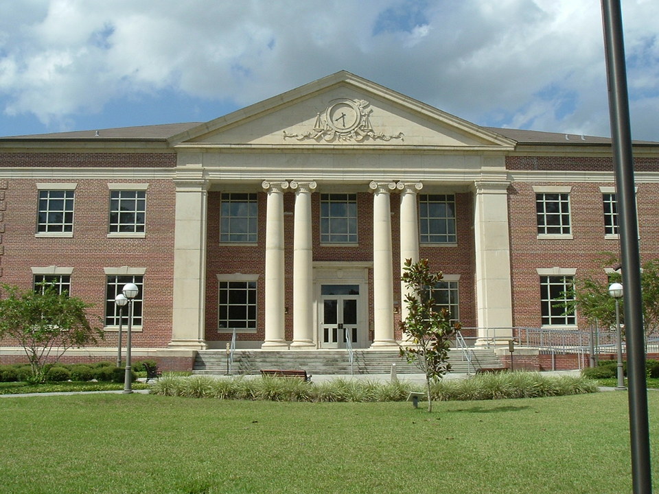 Macclenny, FL: Baker County Courthouse