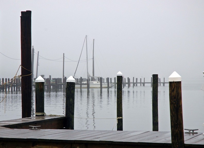 Colonial Beach, VA Colonial Yacht Center on a cold Foggy Morning