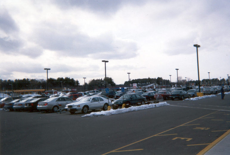 Tewksbury, MA: Parking Lot of the Oakdale Demoulas Market Basket in Tewksbury at the Oakdale Mall.