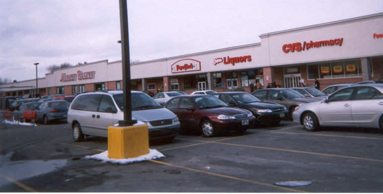 Tewksbury, MA: Oakdale Mall, Tewksbury