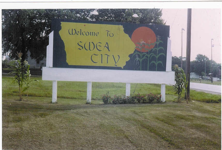 Swea City, IA: Swea City sign on the west side of town.