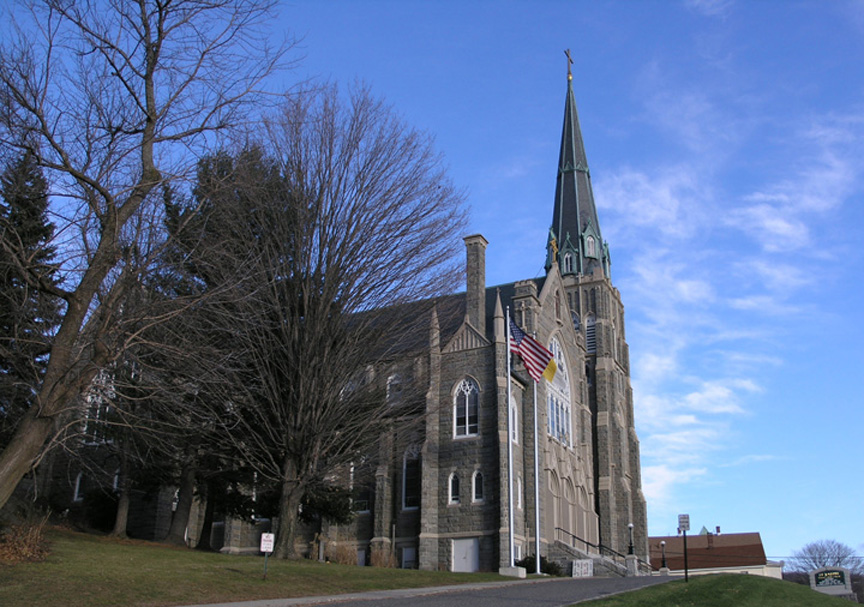 Winsted, CT: St. Joesph's RC Church on Main St