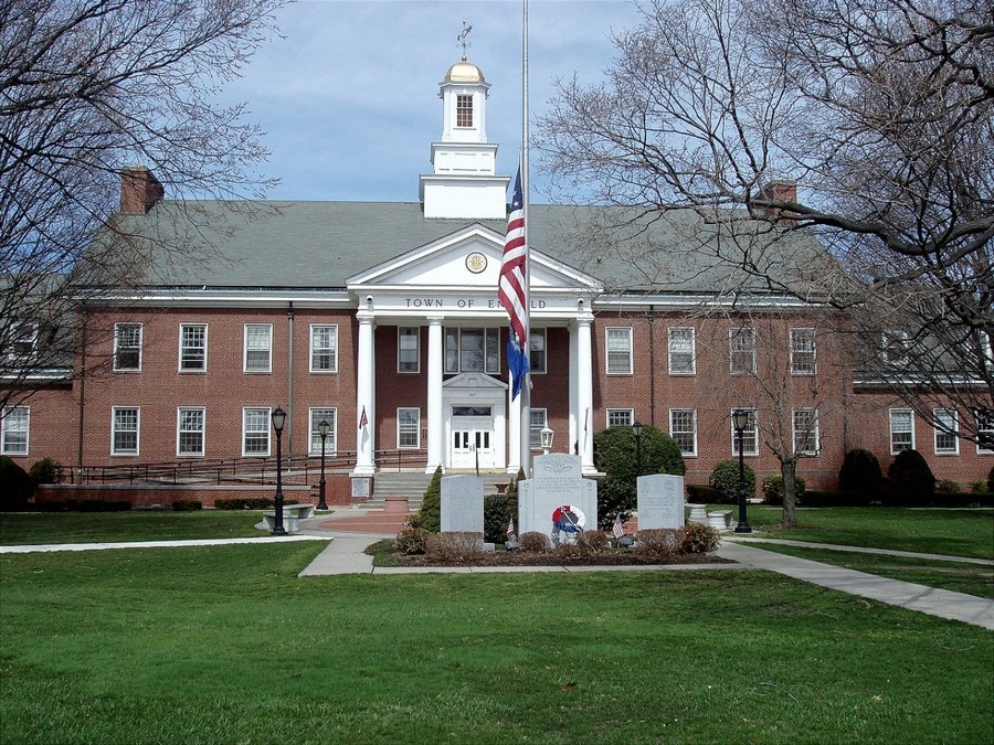 Enfield CT : THOMPSONVILLE SECTION OF ENFIELD CT TOWN HALL photo