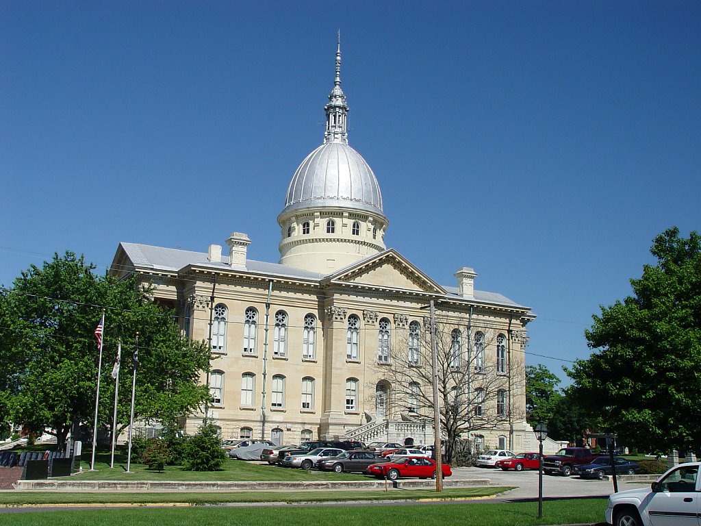 Carlinville, IL: Closeup of the old State Capitol building