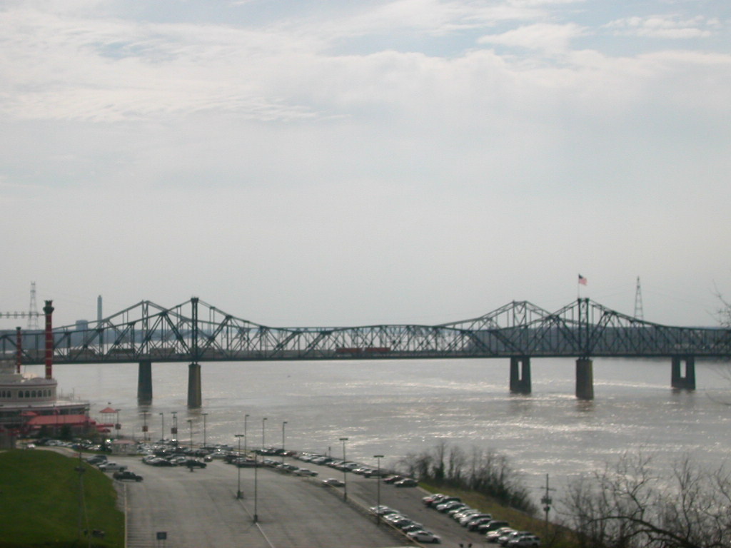 Vicksburg, MS: bridge on mississippi river