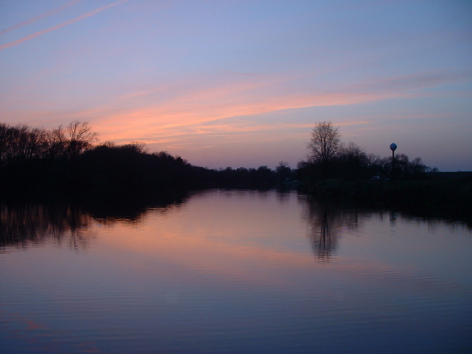 Avon, IL: Picture from Avondale Lake in Avon, Illinois