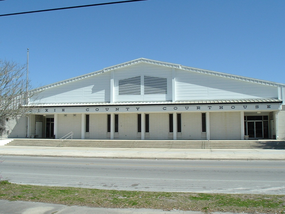 Cross City, FL: Dixie County Courthouse