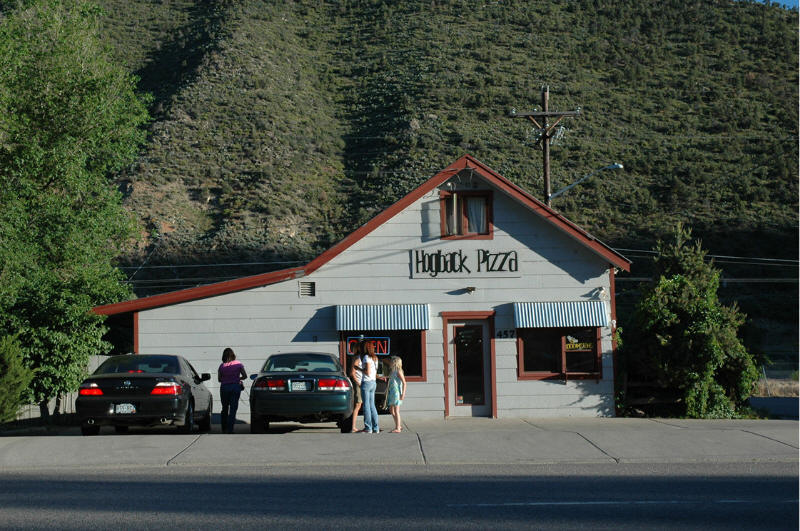 New Castle, CO: Hogback Pizza