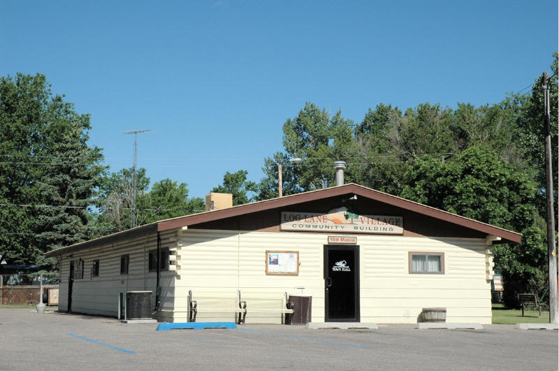 Log Lane Village, CO: Community Center