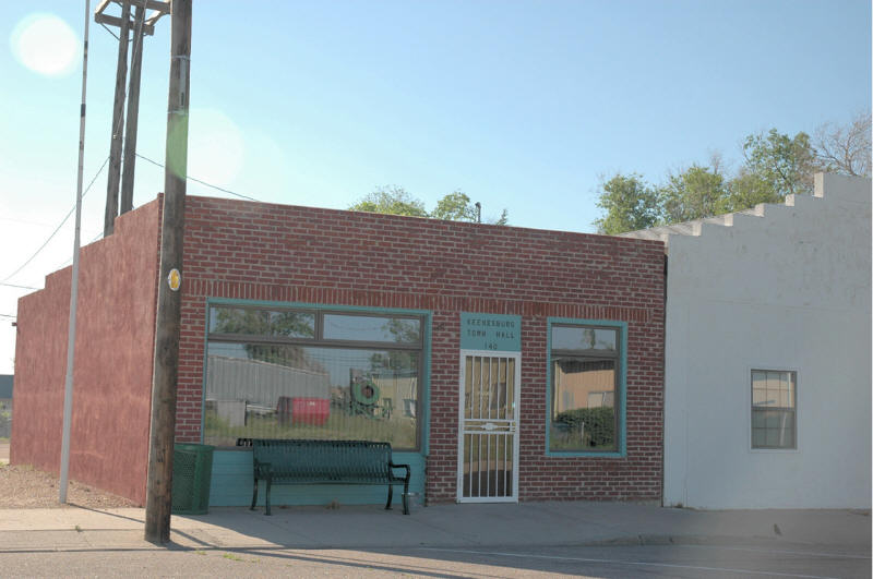 Keenesburg, CO: Town Hall