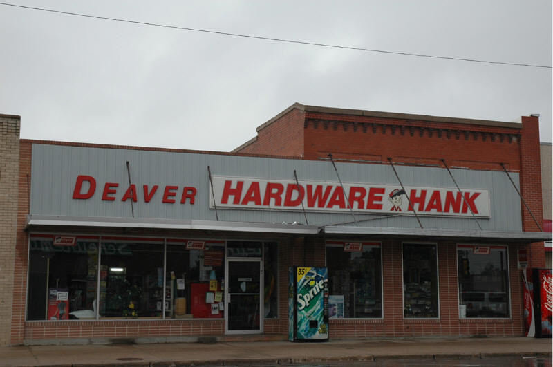 Holyoke, CO: Hardware