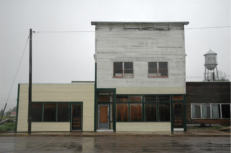 Otis, CO: Downtown Block