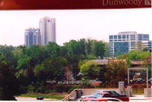 Dunwoody, GA: View from Dunwoody MARTA station