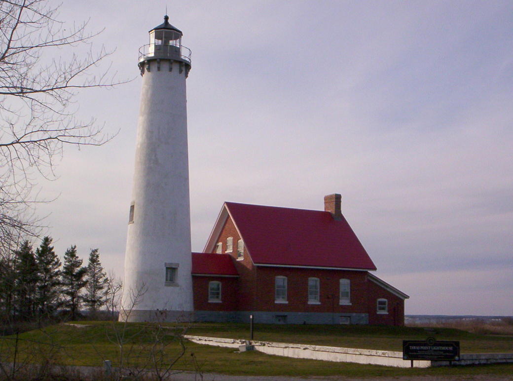 East Tawas, MI: Tawas Pt. lighthouse off to left view