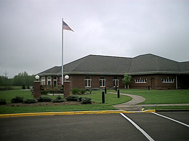 Medford, WI: Francis L. Simek Memorial Library (Public Library - Taken on 05/22/2004 - Rainy Day)