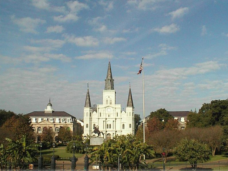 New Orleans, LA: Cathedral and park