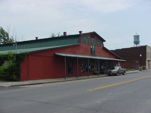 Hazel, KY: Downtown Hazel Antique Stores